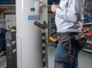 比力奇热水器维修服务资讯解释@美的电热水器：性能卓越，用户好评如潮