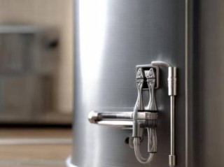 Rinnai(林内)热水器售后电话统一客服教你%热水器安全接地，正确操作指南