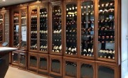 法国进口红酒柜厂总部客服热线介绍=红酒柜恒温耗电量揭秘：多少瓦？